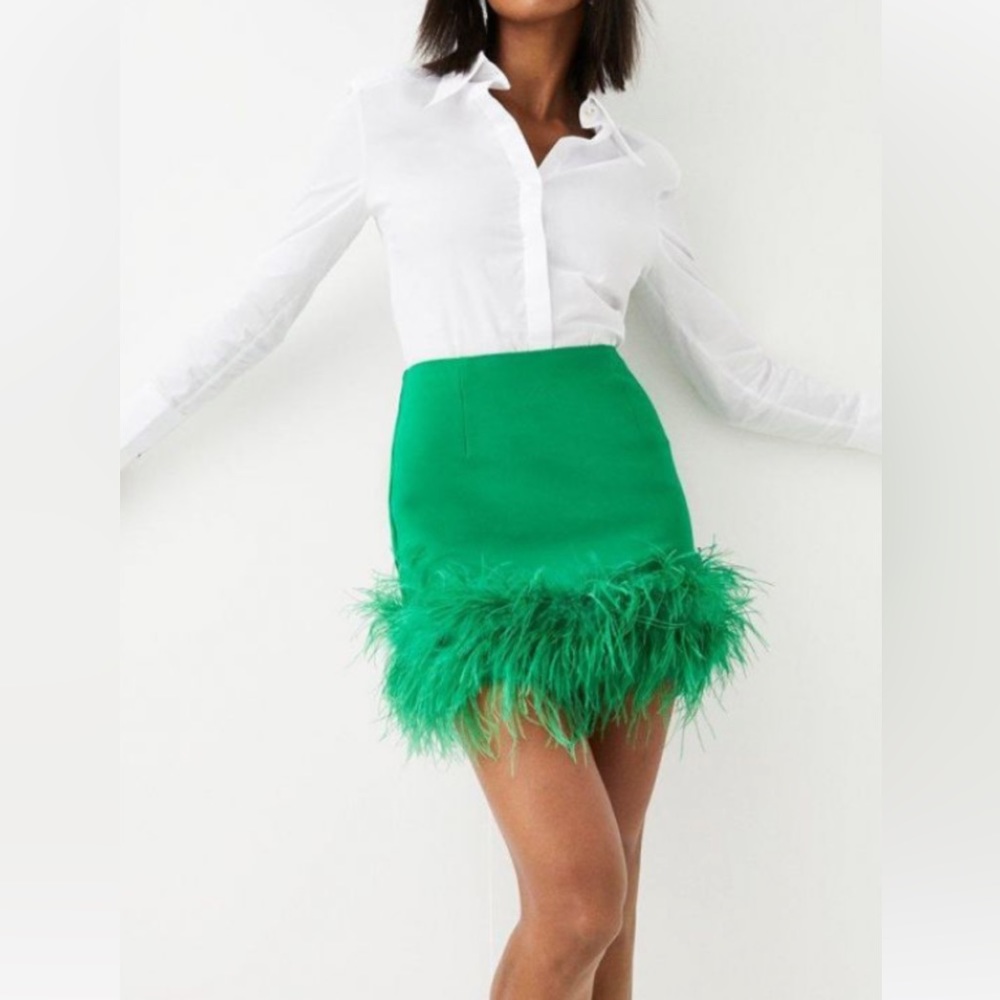 Karen millen green feathers skirt.